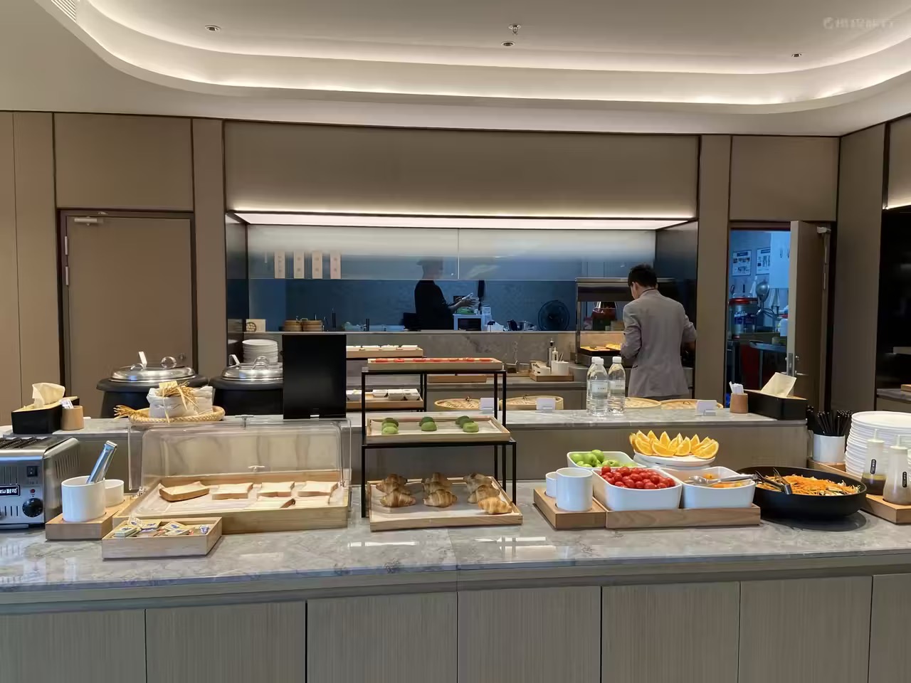 餐厅与早餐